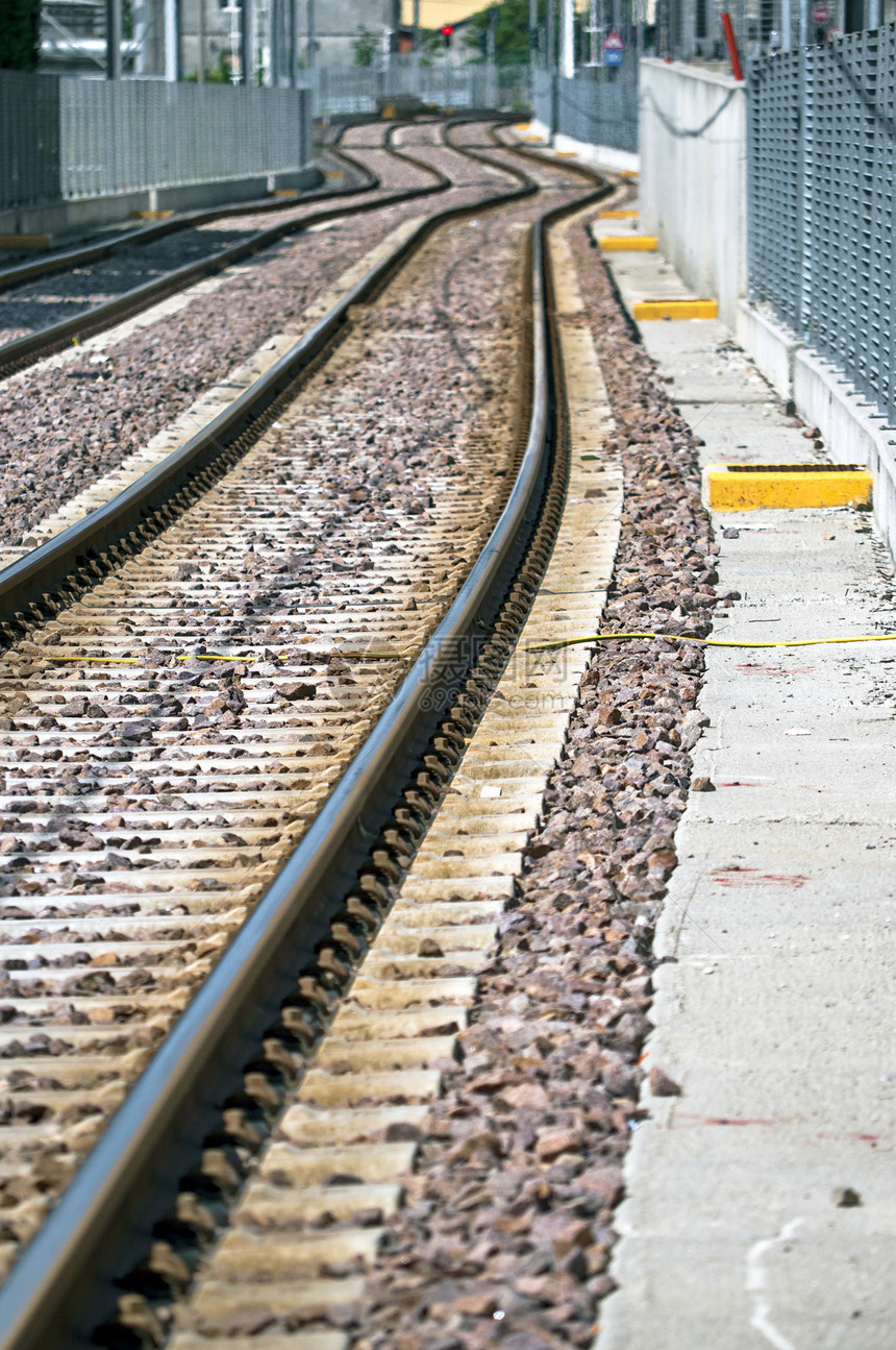 铁路轨道车站工业过境火车运动城际速度旅行图片