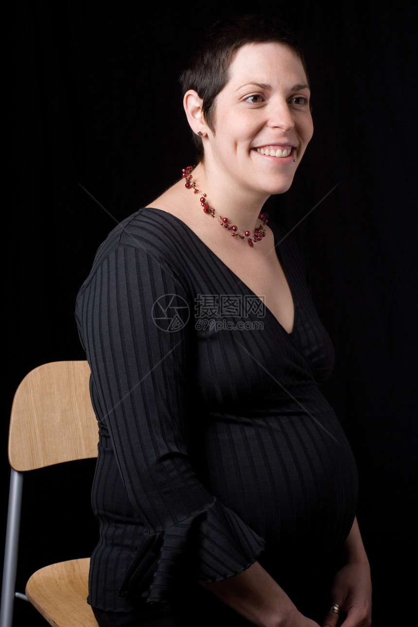 怀孕妇女孩子母性木乃伊妈妈母亲女士女性家庭微笑腹部图片