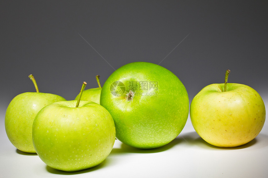 新鲜绿苹果营养宏观食物团体饮食领导者灰色绿色小吃水果图片