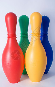 碗红色运动游戏乐趣保龄球黄色绿色背景图片
