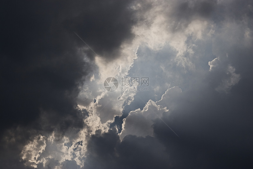 暗云射线阳光气候气象隐藏风暴季节美丽天空场景图片