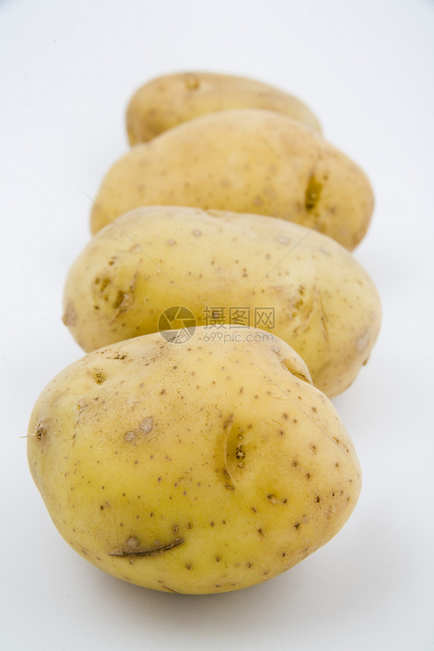 天然背景的年轻马铃薯白色饮食淀粉蔬菜块茎图片