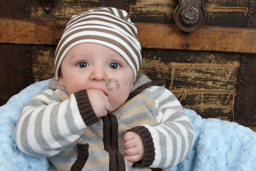 可爱的宝宝白色眼睛男生毯子工作室婴儿男性帽子蓝色胸部图片