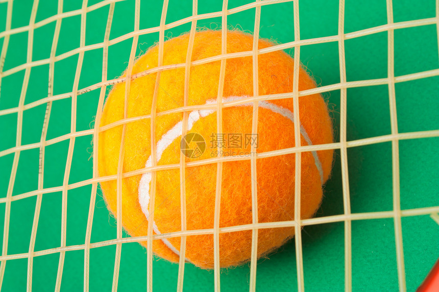 网球和球锦标赛绿色游戏闲暇娱乐男人字符串球拍法院比赛图片