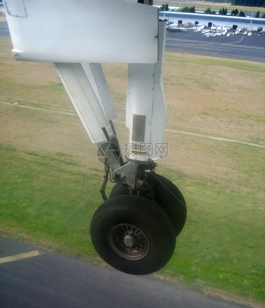 达地得分天空机身航空旅游行李鸟瞰图航空公司飞行框架引擎图片