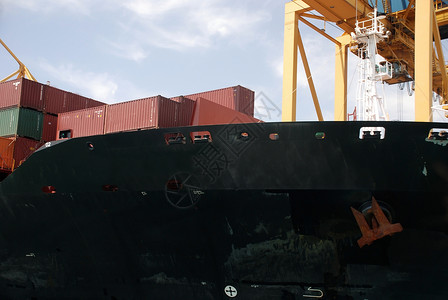 废料和货物工业港口船运船舶加载废料商品血管后勤码头载体贸易背景