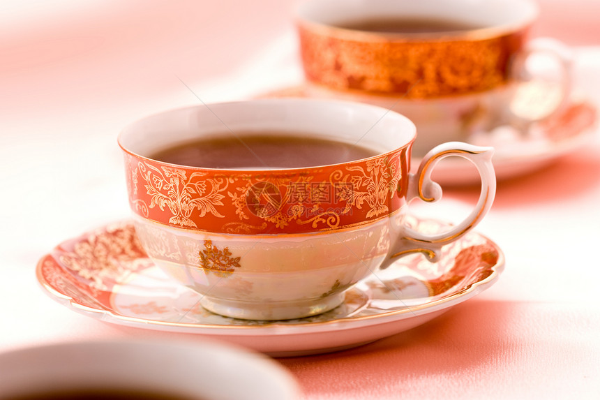 茶杯茶杯子盘子粉色血管早餐勺子图片