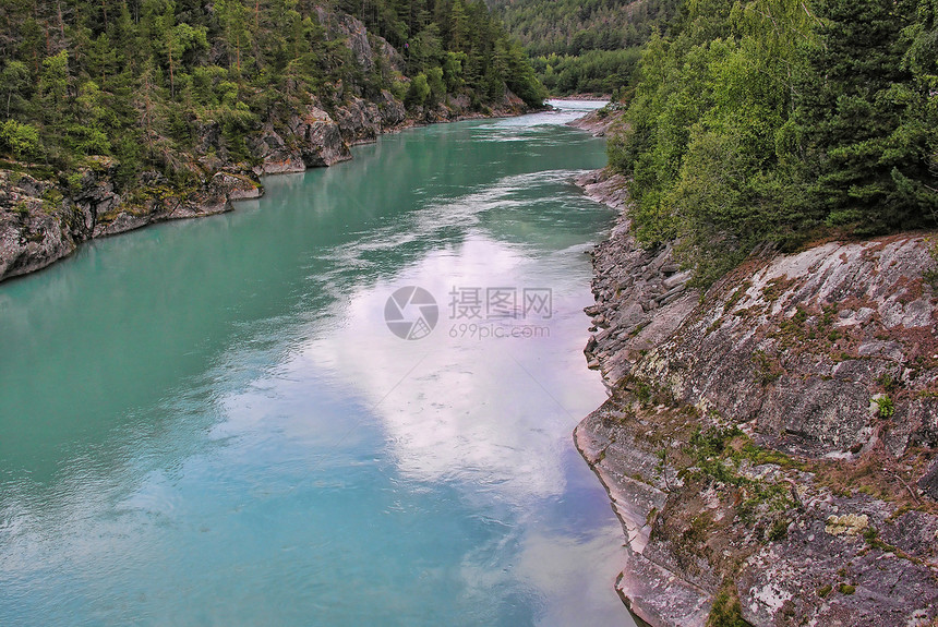 挪威的国别一挪威红色峡湾旅行农村房子绿色图片