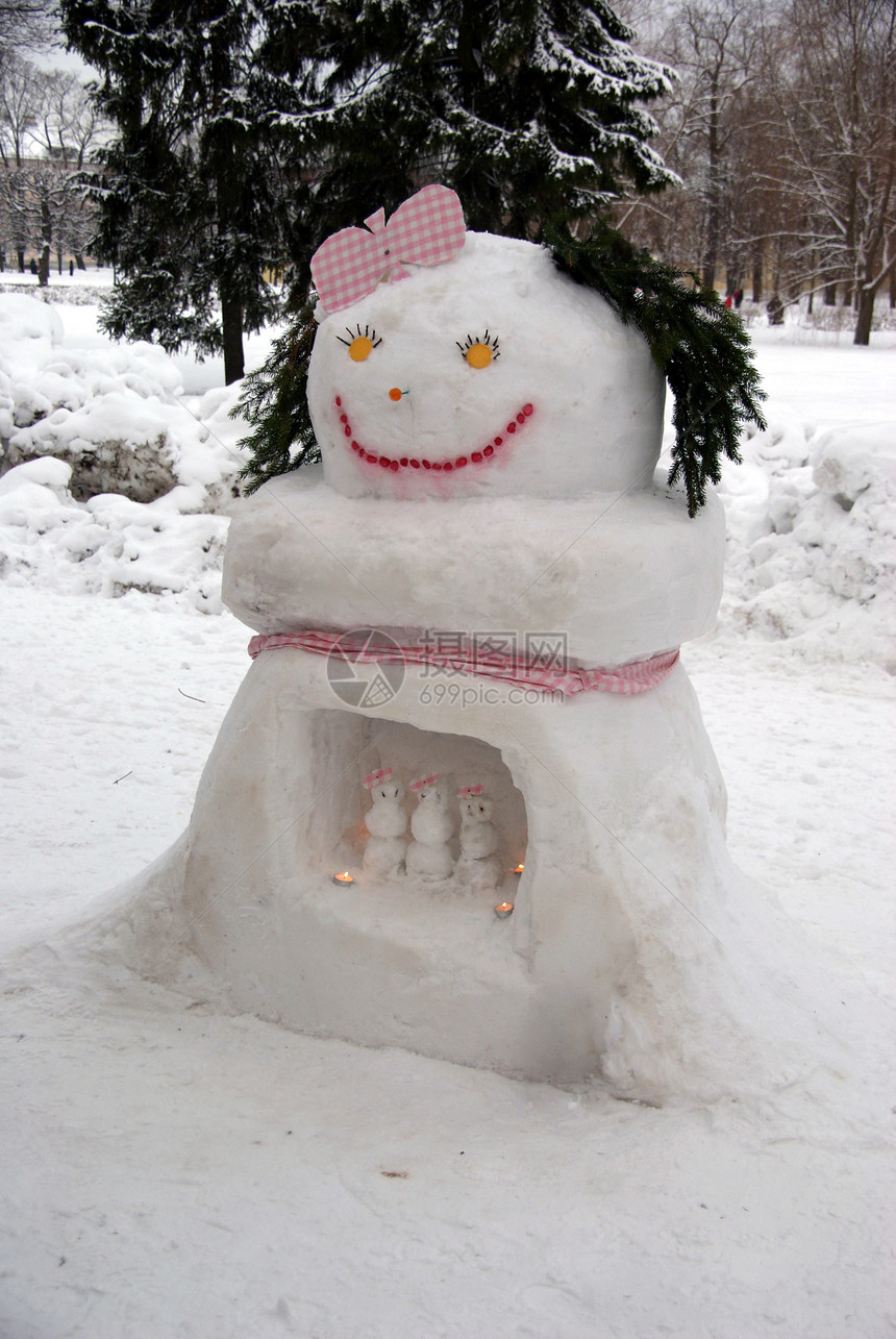 雪花猫微笑乐趣白色艺术季节闲暇眼睛雪人图片