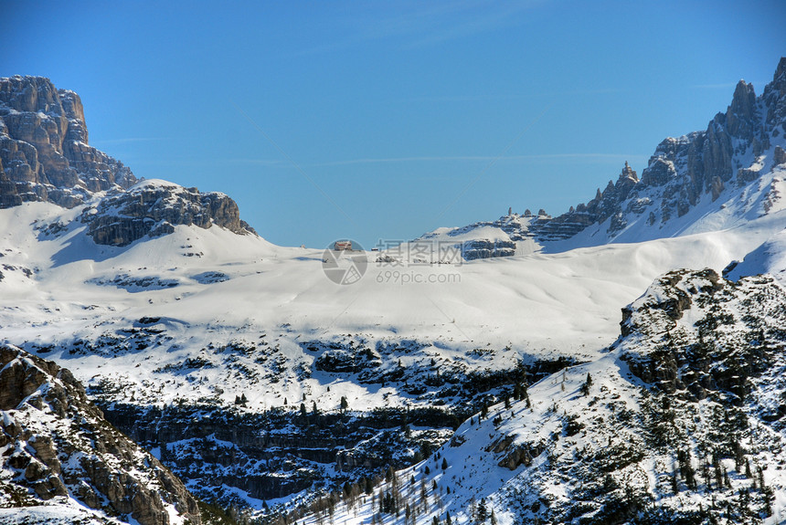 2007年意大利多洛米特阿尔卑斯山冬桌面山地滑雪者滑雪享受假期森林全景高山自行车图片