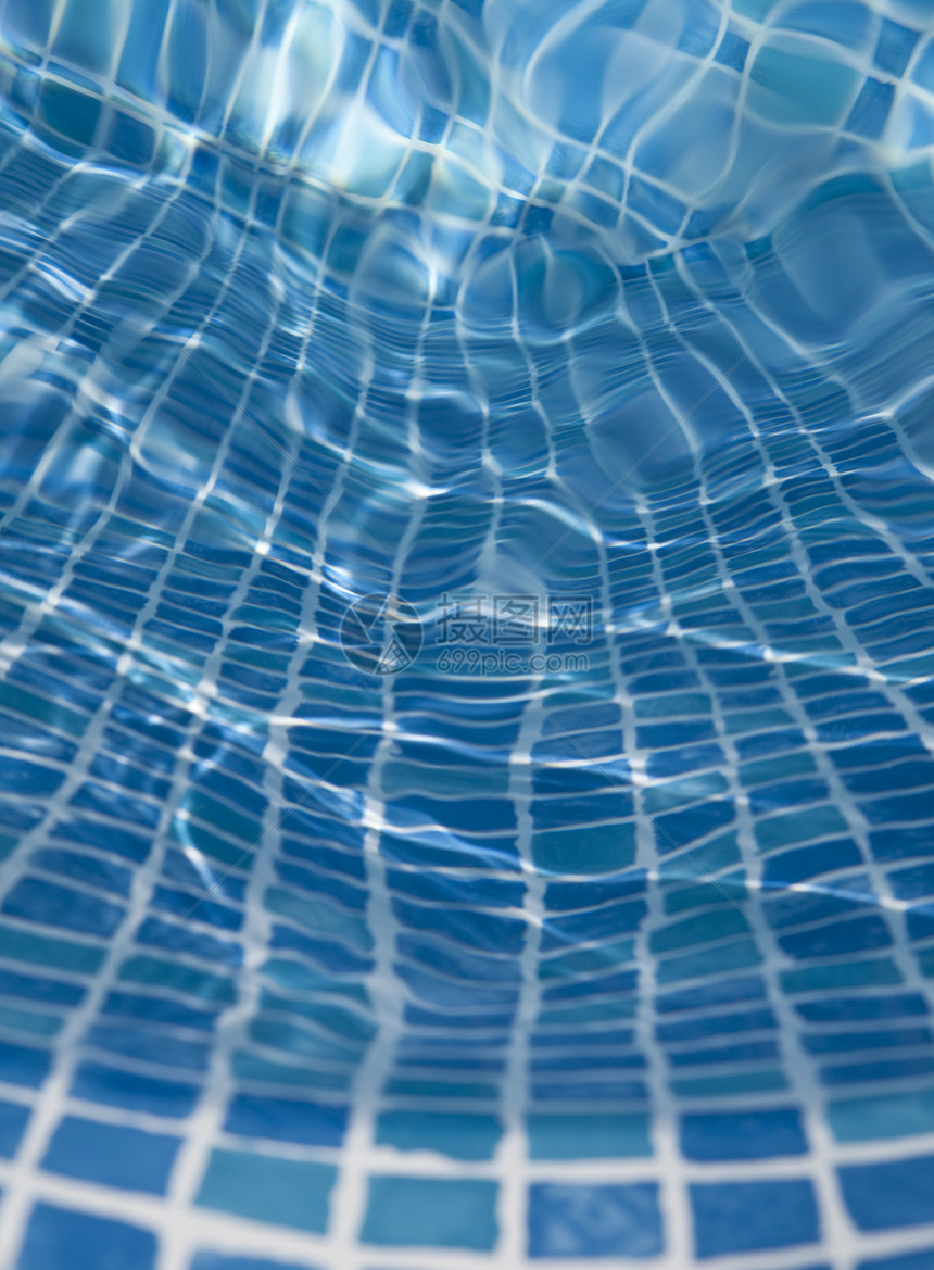 游泳池纹理蓝色液体游泳运动太阳水面创造力波纹反射效果图片