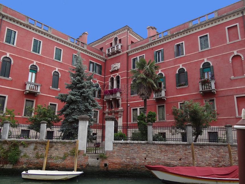 威尼斯的房屋蓝色地标房子旅游建筑学窗户红色假期奢华缆车图片