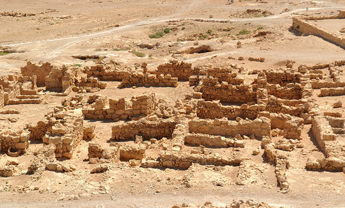 以色列沙漠中古老马萨达堡垒的废墟高清图片