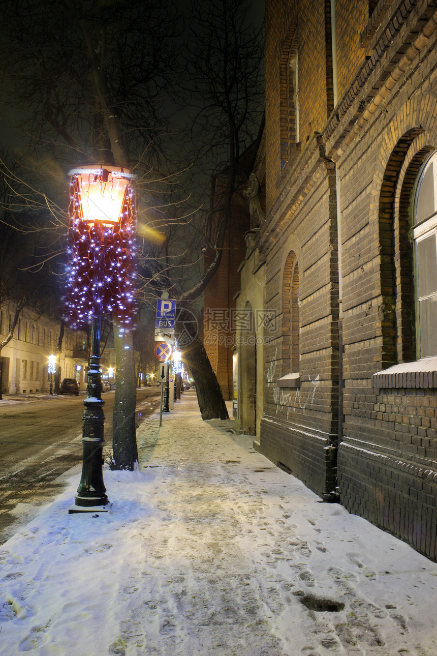 波兰波兹南老城观光灯泡抛光城市中心灯笼小路场景建筑学石头图片