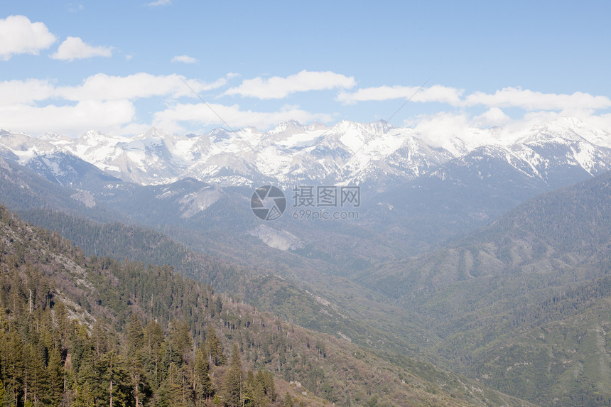 莫尔罗摇滚岩石石头红杉山脉巨石荒野蓝色悬崖国家天空图片