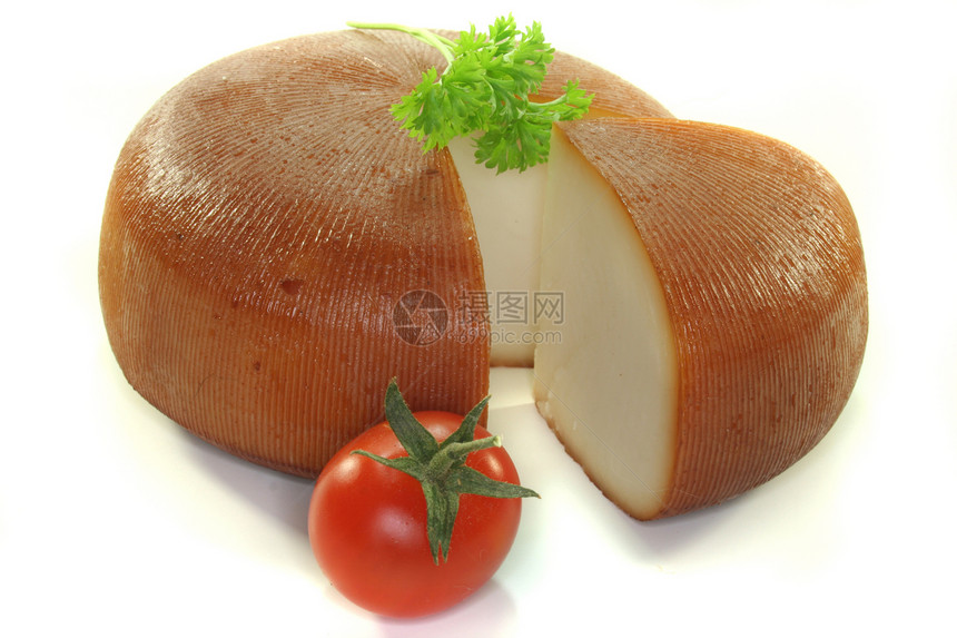 烟山羊奶酪自助餐黄色市场牛奶乳制品山羊香菜熏制健康面包图片