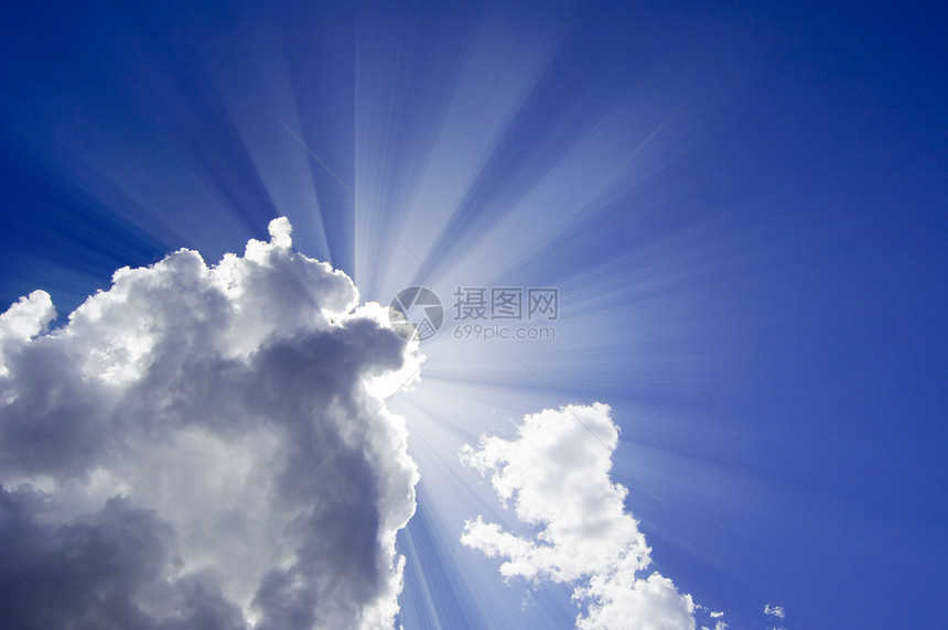 美丽的蓝色天空射线宗教棕褐色阳光紫外线靛青气象镜片力量日光图片