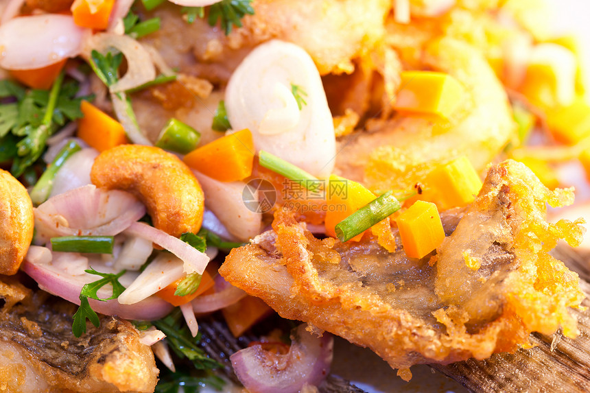 美味的泰海食物 鱼酱国际香料美食厨房绿色蔬菜餐厅烹饪营养搅拌图片
