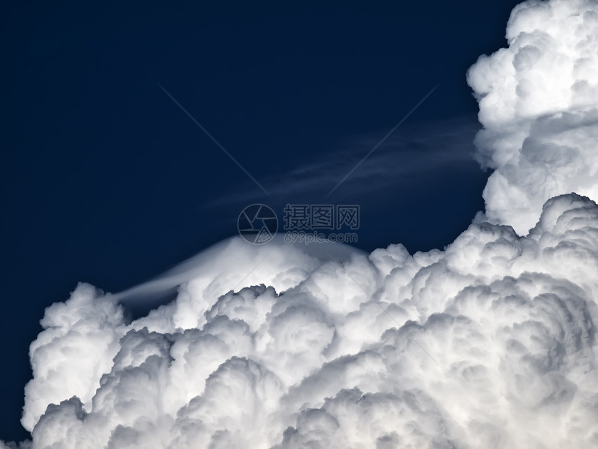 肿瘤和脑结膜气候积雨风暴雷雨气势透镜状冰雹危险天空细胞图片