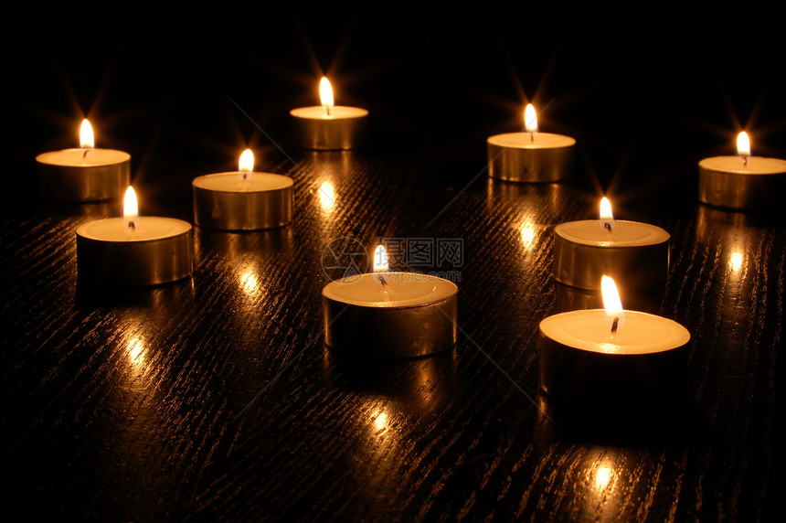 浪漫的蜡烛灯基督冥想燃烧情感烛光活力温泉派对气氛死亡图片