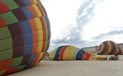 热风气球休息时加油气球背景