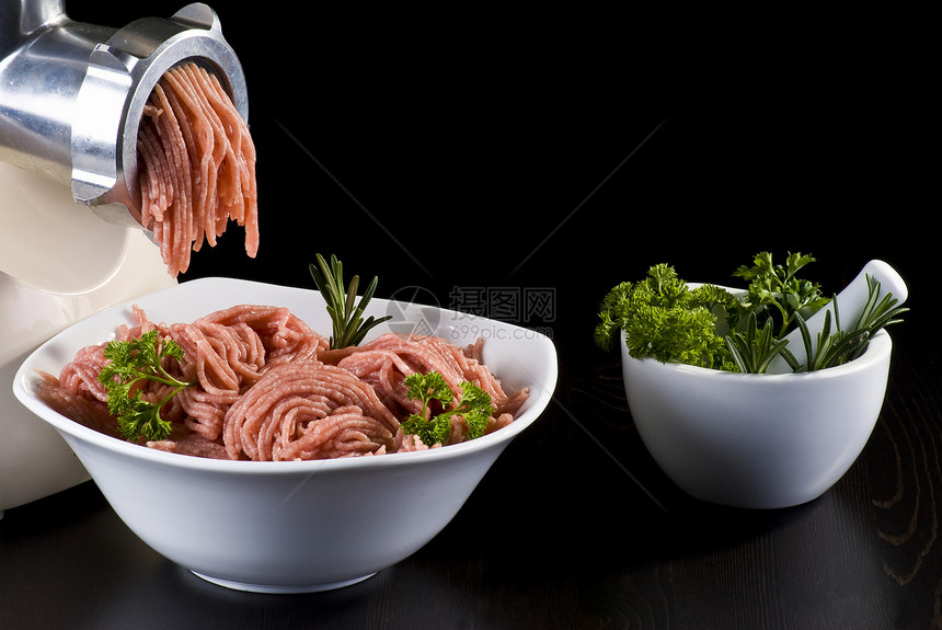 薄粉和肉研磨机餐具肉类砂浆营养磨床红色白色迷迭香屠宰场草药图片
