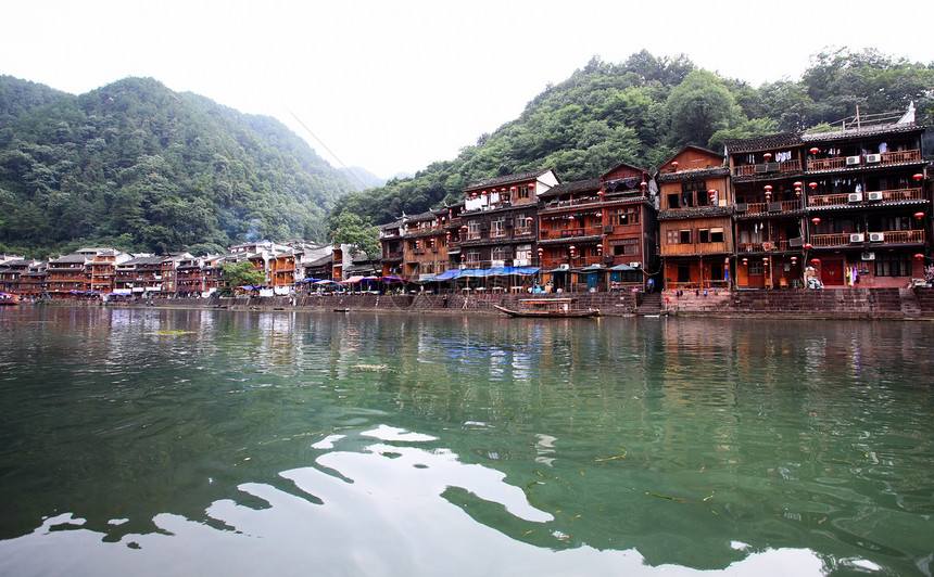 中国凤凰城的风景游客城市建筑少数民族房子吸引力村庄图片