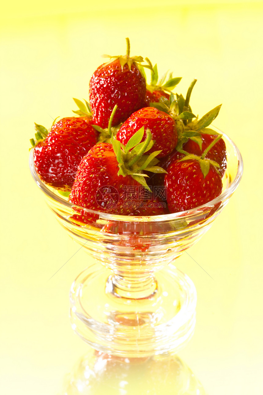 草莓水果玻璃状食物红色甜点图片