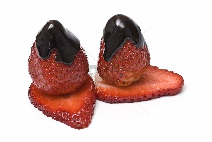带巧克力的草莓乳脂剪裁食物奶油床单装饰品营养花丝小路水果图片