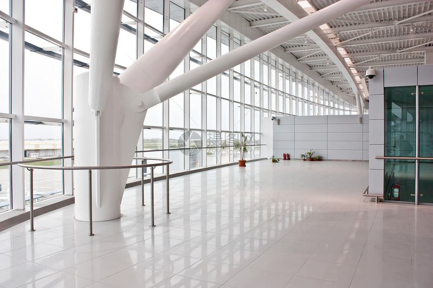 2011年新布加勒斯特机场大厅国际反射旅行飞机场窗户玻璃建筑座位地面图片