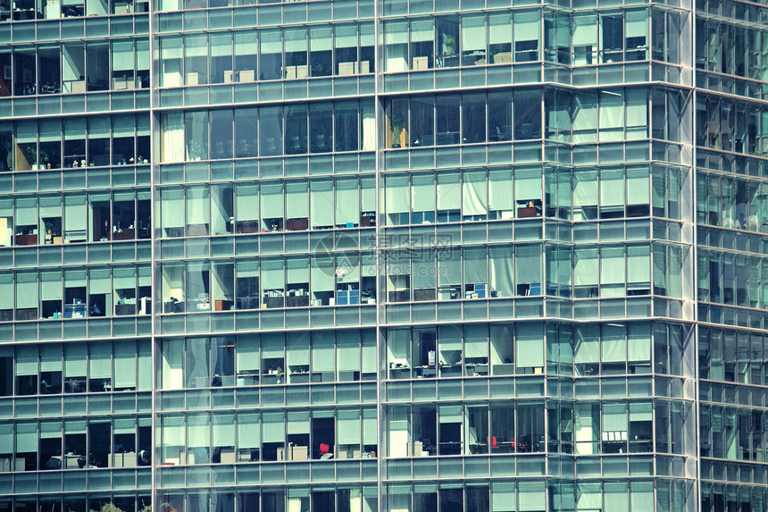 办公大楼城市办公室建筑天空蓝色窗户玻璃镜子摩天大楼反射图片