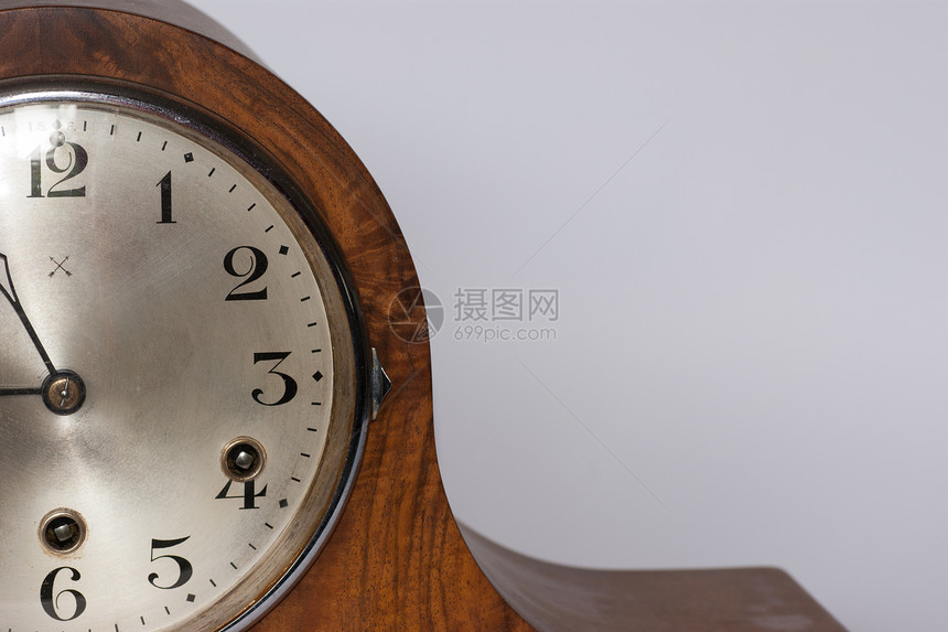 古老时钟计时器小时数字钥匙木头古董指针图片