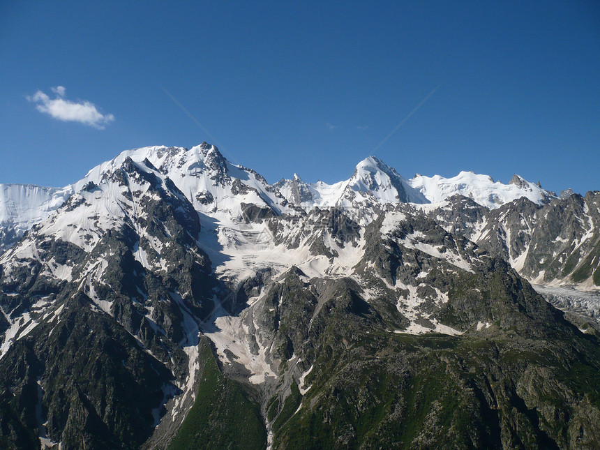 高加索山脉登山运动冰川旅行远足山脉天空活动图片