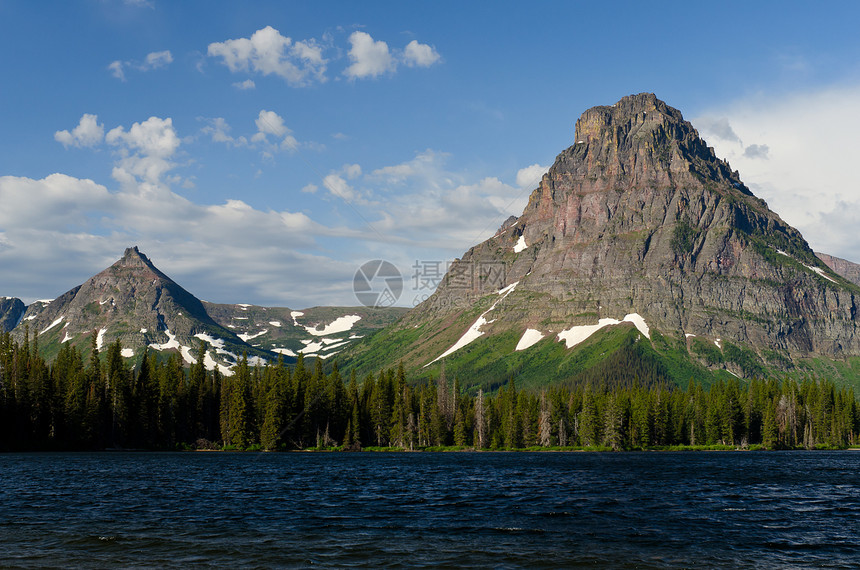 美国蒙大拿州格拉西耶县冰川国家公园 两个医药湖图片
