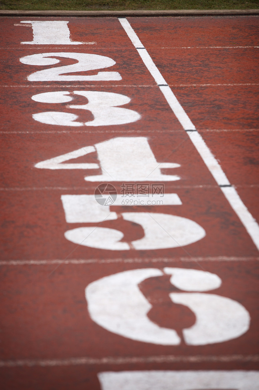 赛跑轨道竞争精加工体育场红色车道锻炼赛马场短跑场地跑步图片