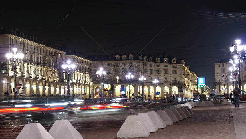都灵维托里奥广场正方形夜生活时间灵人地标场景城市风格建筑广场图片