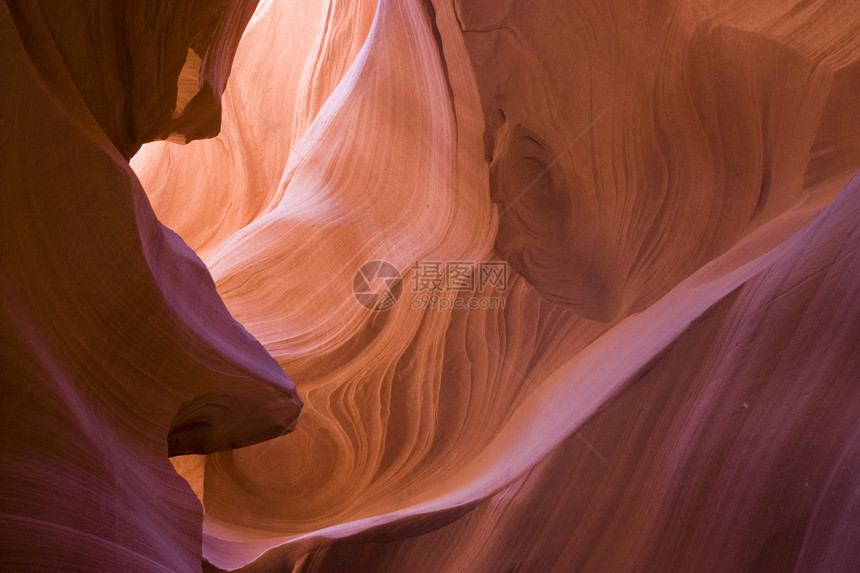 亚利桑那州的蚂蚁峡谷侵蚀编队红色干旱石头狭缝砂岩羚羊岩石图片