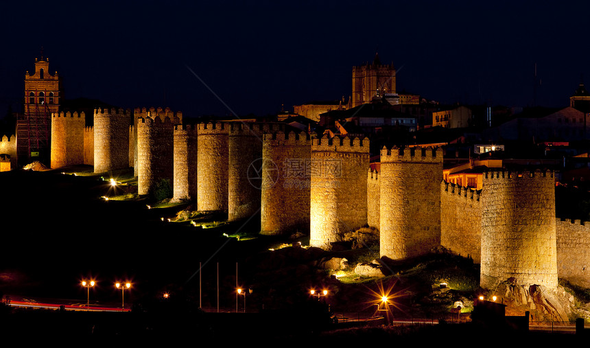 夜晚的阿维拉 西班牙卡斯蒂利亚和里昂夜景建筑学城墙壁垒世界照明景点人造光外观墙壁图片