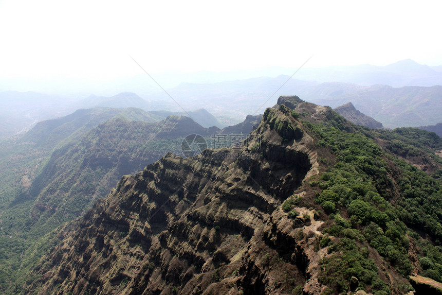 萨赫亚德里山山脉风景悬崖山峰顶峰场景图片