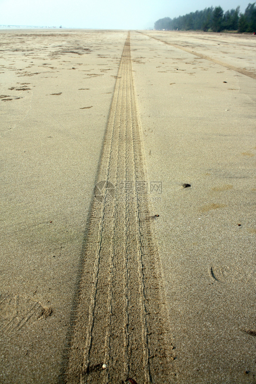 海滩堤铁轨旅行烙印海滨运输图片