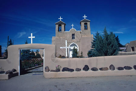 圣弗朗西斯·德阿西西教会高清图片