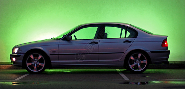 BMW闪电 2背景图片