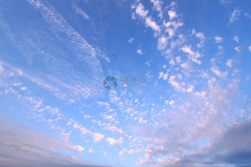 部分云层背景阳光气候预报活力预测天气天空气象气氛多云图片