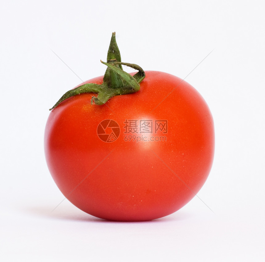 白色背景的红西红番茄水果沙拉红色蔬菜绿色图片
