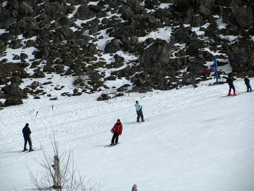 滑雪者速度运动滑雪板山丘白色全景血统风景旅行山脉图片