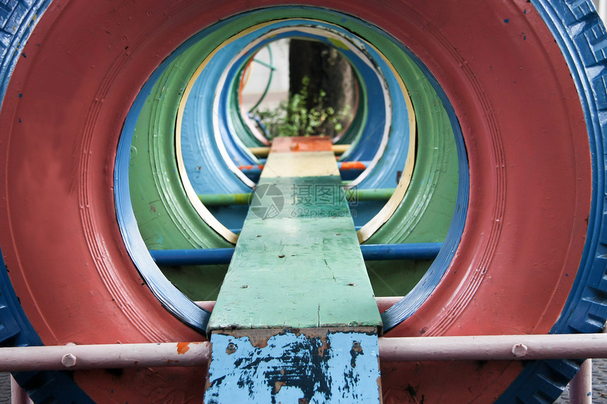 轮胎隧道图片
