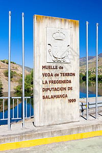 西班牙与葡萄牙间边界的界限外观边框背景图片