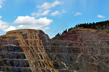 重建家园的矿山矿业本垒背景
