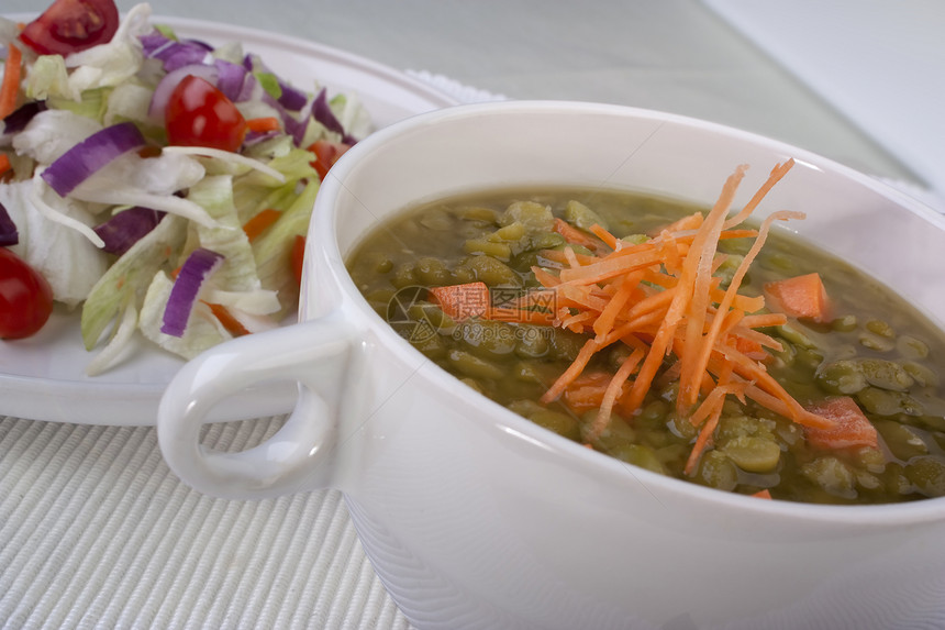 Pea Soup 胡萝卜午餐盘子沙拉食物吃饭时间蔬菜饮食营养洋葱图片