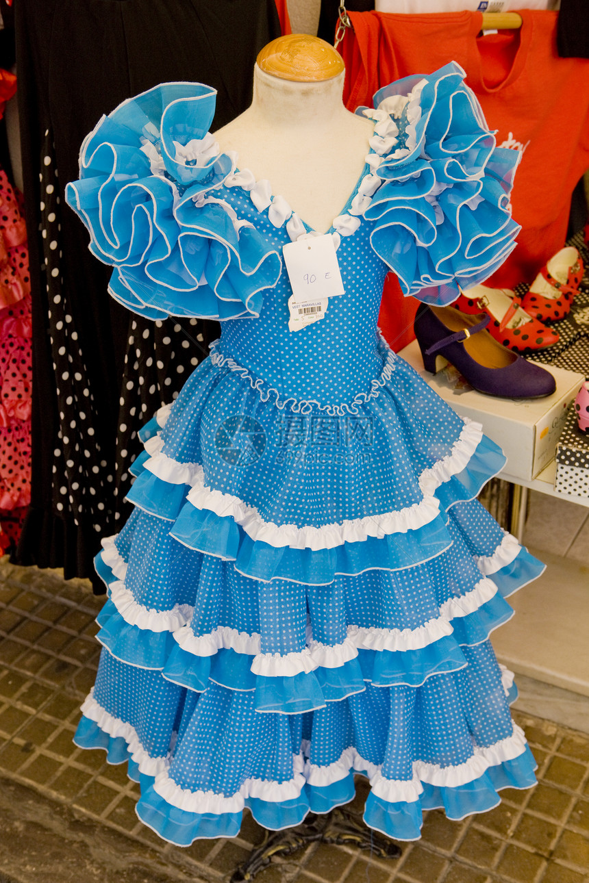 西班牙科尔多瓦 安达卢西亚西班牙服装纪念品商店外观裙子静物衣服连衣裙店铺图片
